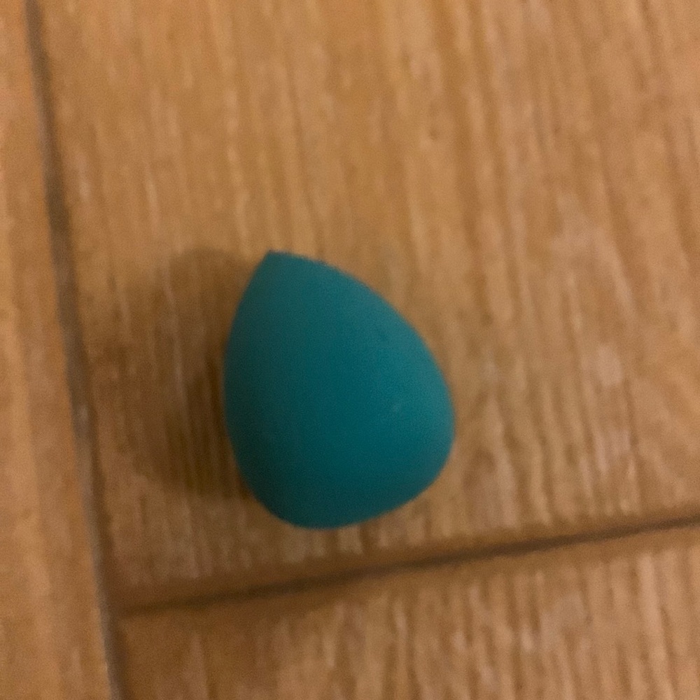 Never used tiny beauty sponge